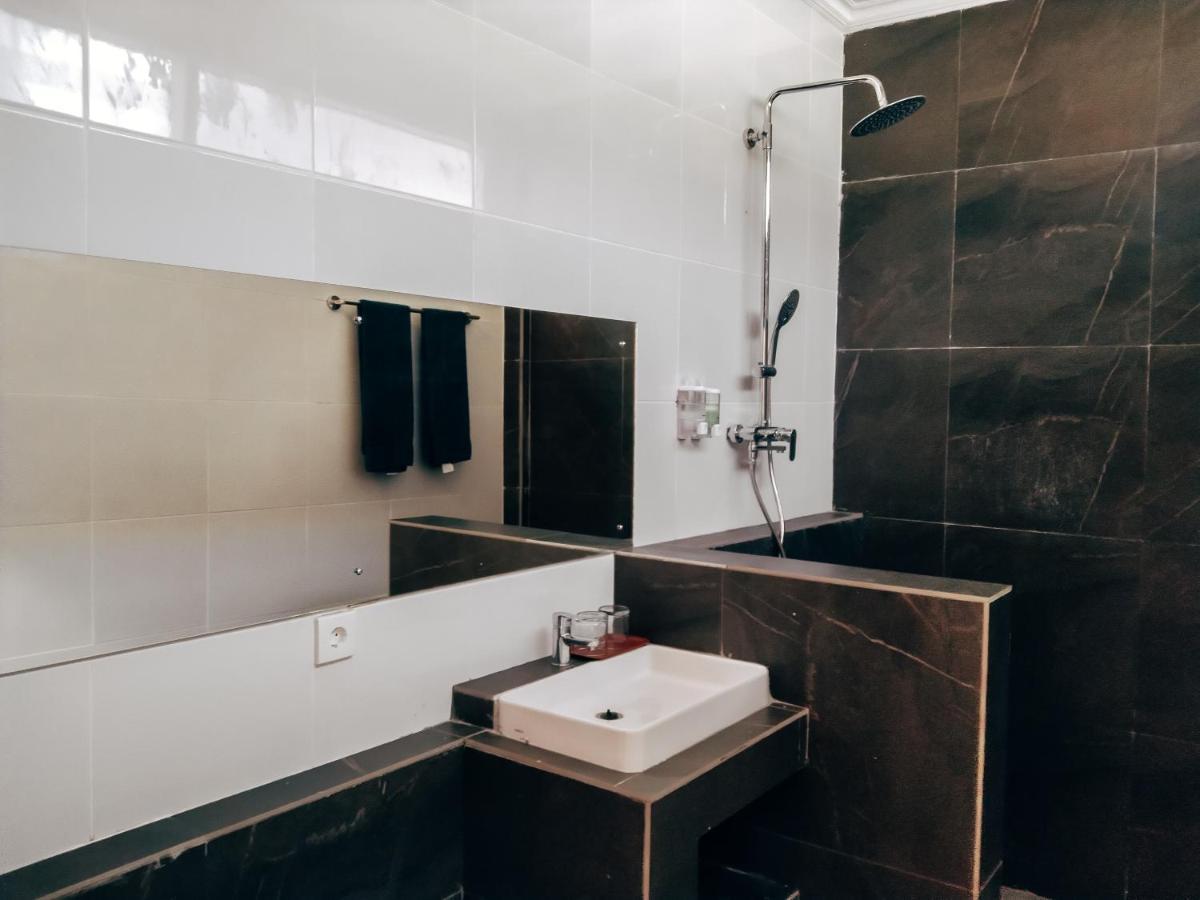 Sanctum Hotel And Dive- Nusa Penida Ped Екстериор снимка